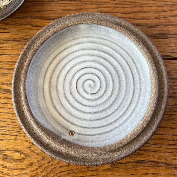 Allen Williams Art Hand Thrown Pottery Wheat Stoneware Steamer Bundt Pan Signed - Picture 8 of 15